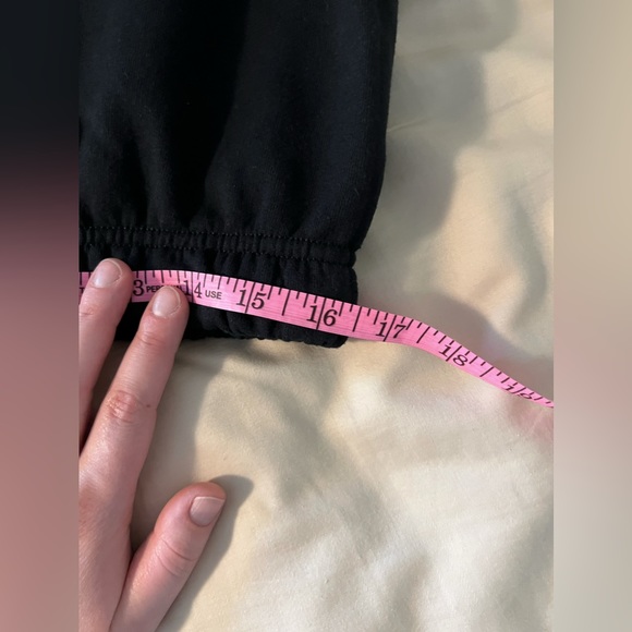 Black sweatpants with graphics - Picture 4 of 6